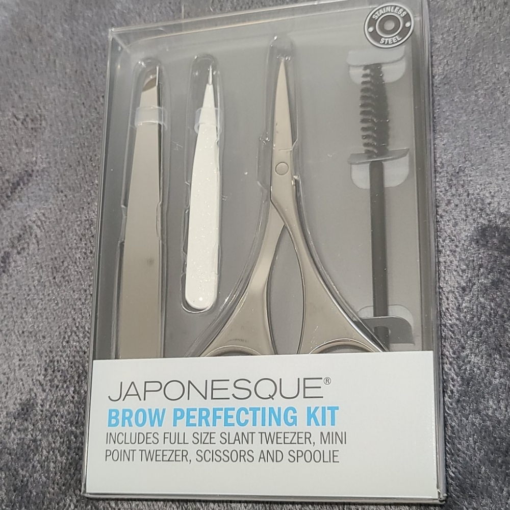 Brow Perfecting Kit